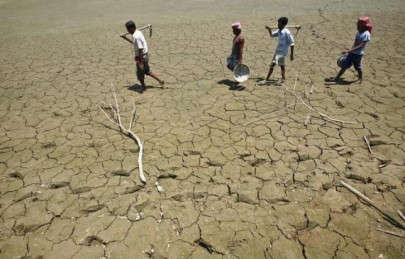 armed guards at india dams as drought leaves farmers dry armed guards at india dams as drought leaves farmers dry