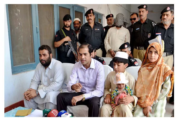 hayatabad asp hassan afzal addressing a press conference at pastkhara ps photo inp hayatabad asp hassan afzal addressing a press conference at pastkhara ps photo inp