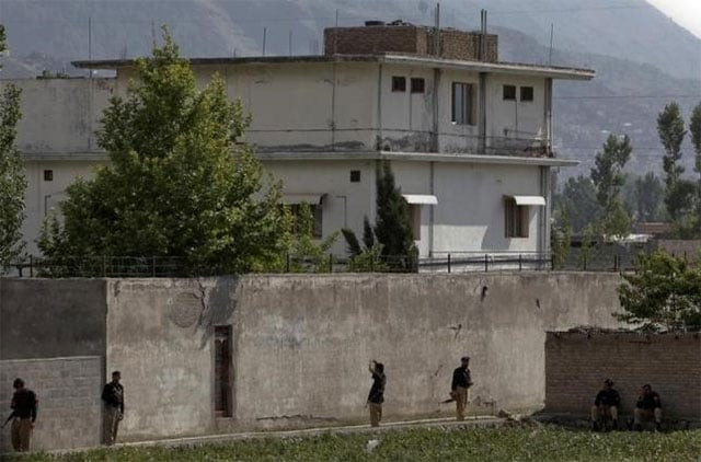 analysts believe bin laden 039 s long time deputy al zawahiri is hiding in the porous pakistan afghanistan border photo reuters analysts believe bin laden 039 s long time deputy al zawahiri is hiding in the porous pakistan afghanistan border photo reuters