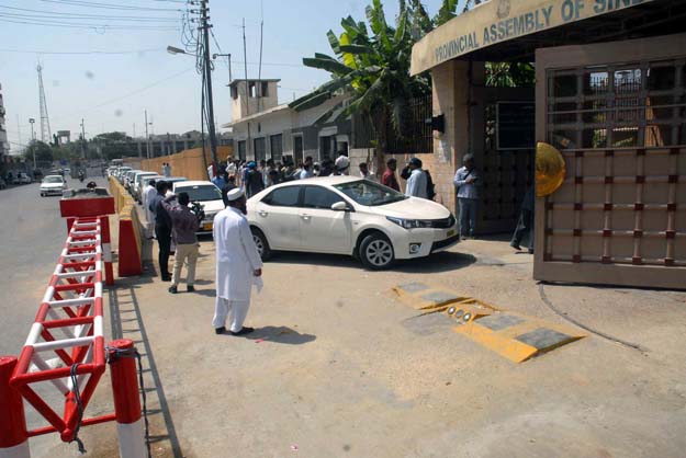 mpas unite in criticising heightened security measures at sindh assembly photo express