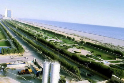 makeshift garbage dump ruins park atmosphere