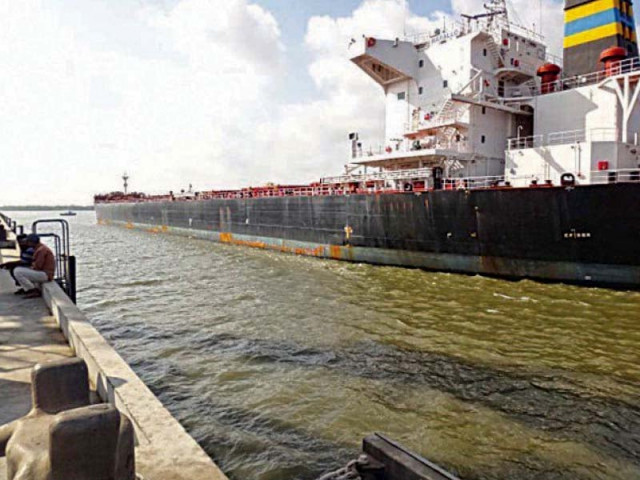 lng terminal photo file