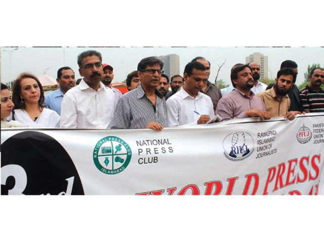 speakers criticised government s inaction and failure to provide security to journalists photo express speakers criticised government s inaction and failure to provide security to journalists photo express