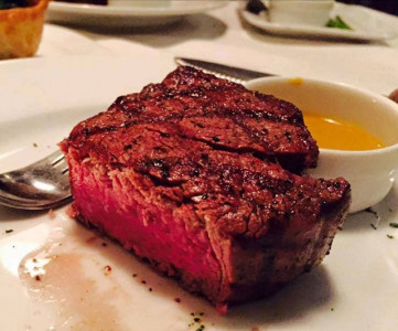 5 meals in karachi that will hurt your wallet 5 meals in karachi that will hurt your wallet