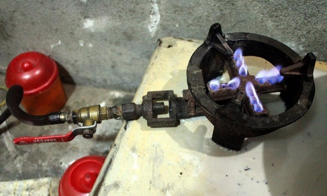 with the new complaints the number of gas theft petitions from baghbanpura area has reached at 86 photo ppi file with the new complaints the number of gas theft petitions from baghbanpura area has reached at 86 photo ppi file
