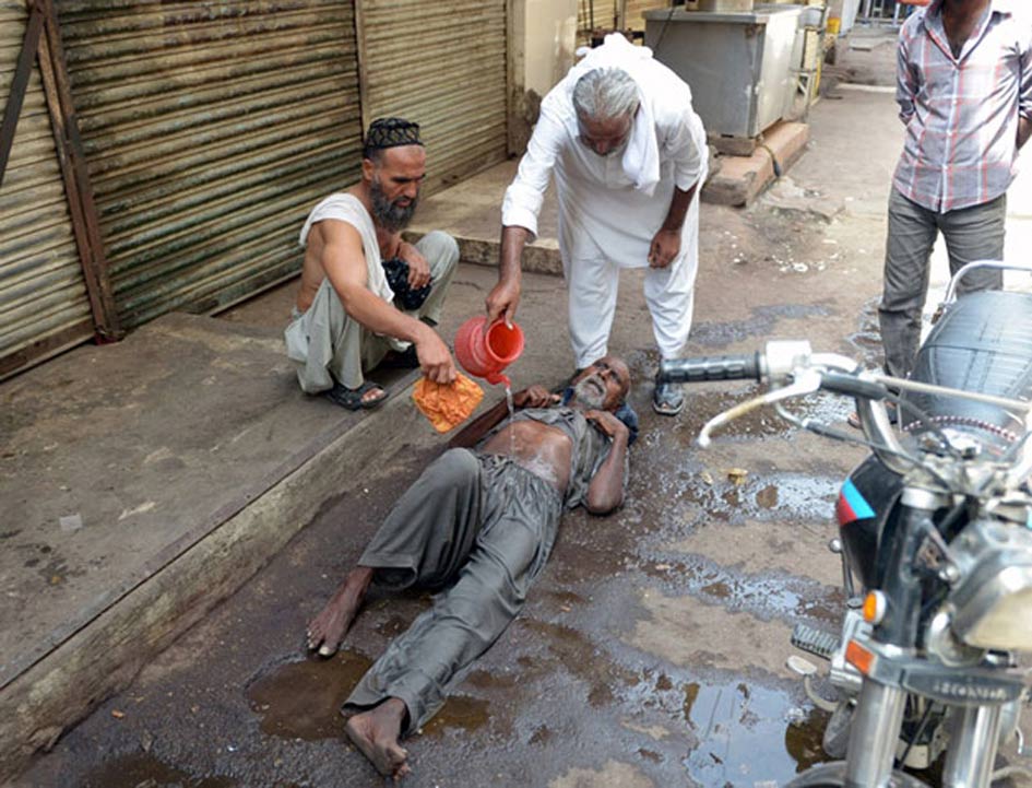 last year heatwave claimed over 2 000 lives in india before hitting pakistan