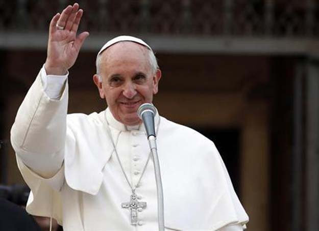 pope francis gives a blessing in front of the saint mary major basilica after leading the holy rosary in rome may 4 2013 photo reuters