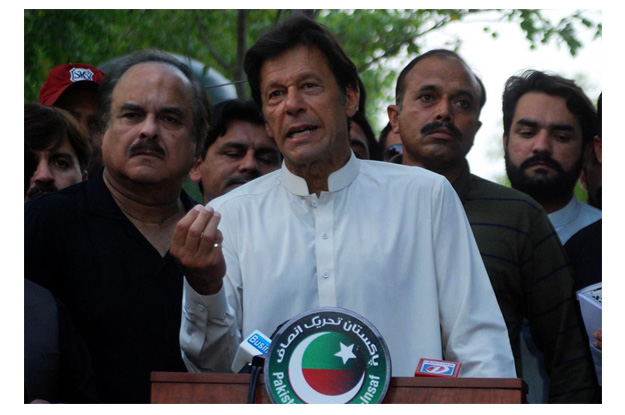 imran khan talking to media persons in islamabad photo online