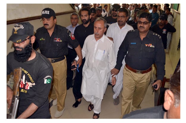 police escort balochistan finance secretary mushtaq raisani after hearing in accountability court photo inp