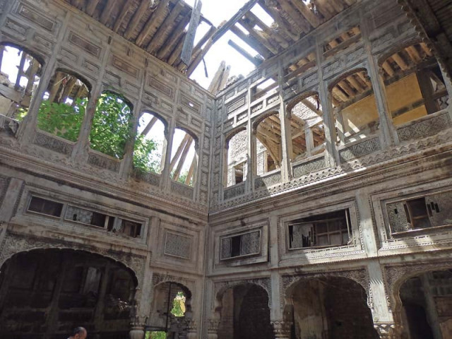 the haveli attached to gurdwara bhai biba singh photos hidayat khan express the haveli attached to gurdwara bhai biba singh photos hidayat khan express