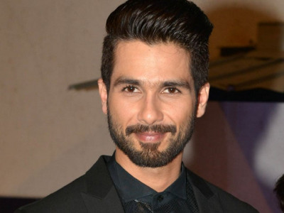 shahid kapoor reveals his favourite pakistani cricketer shahid kapoor reveals his favourite pakistani cricketer