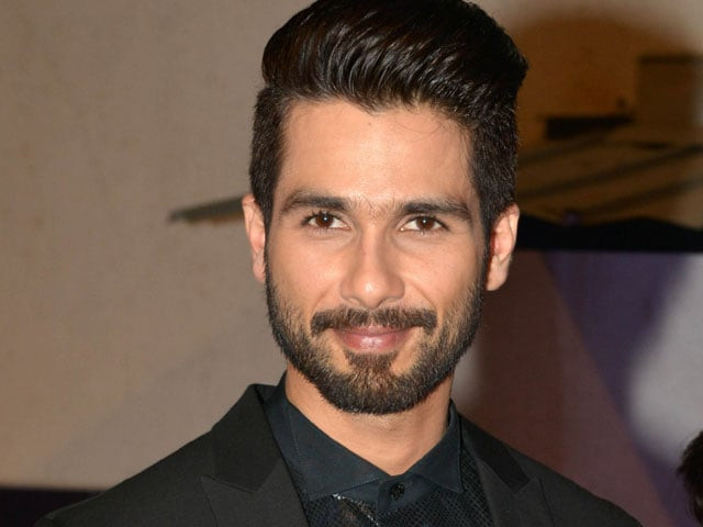 shahid also disclosed the name of his beard oil in a hilarious q amp a session on twitter photo huffingtonpost shahid also disclosed the name of his beard oil in a hilarious q amp a session on twitter photo huffingtonpost