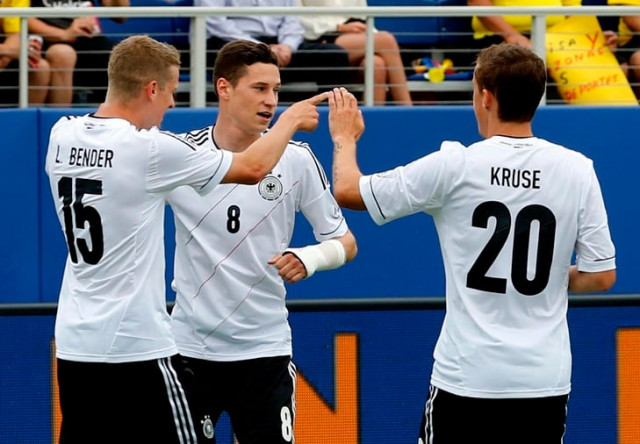 germany 039 s julian draxler c recently got injured in the champions league quarter final against real madrid photo reuters
