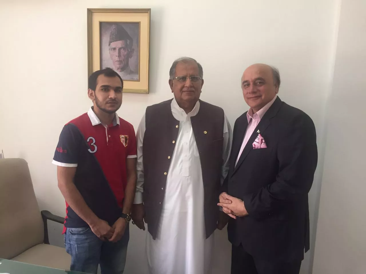 hamza akbar held a meeting with riaz hussain pirzada to follow up on his overdue asian championship winning prize money which is pending since last year photo courtesy pbsa hamza akbar held a meeting with riaz hussain pirzada to follow up on his overdue asian championship winning prize money which is pending since last year photo courtesy pbsa