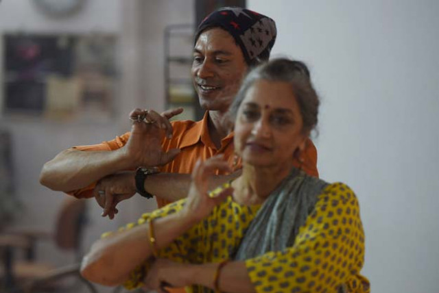 in this photograph taken on february 17 2016 pakistani classical dancer sheema kirmani r instructs a student in a studio at her home in karachi photo afp in this photograph taken on february 17 2016 pakistani classical dancer sheema kirmani r instructs a student in a studio at her home in karachi photo afp