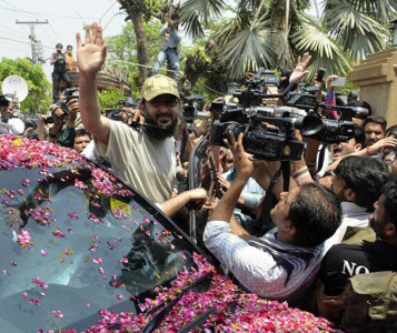 steven spielberg offers to make movie on ali haider gilani s captivity steven spielberg offers to make movie on ali haider gilani s captivity