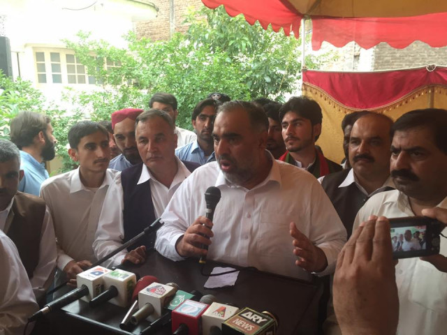 khyber pakhtunkhwa assembly speaker asad qaiser addressing party workers in mansehra on saturday photo online khyber pakhtunkhwa assembly speaker asad qaiser addressing party workers in mansehra on saturday photo online
