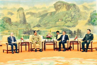 army chief chinese pm reaffirm commitment to complete cpec