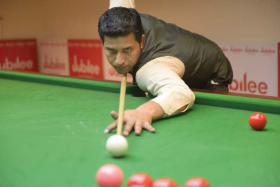 in hunt for medals cueists land in uae