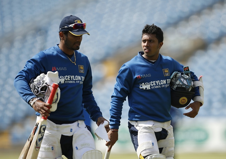 sri lanka 039 s kusal mendis r during nets before the first test against england photo reuters