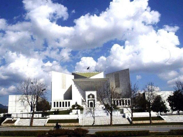 Photo of SC hears SCBA petition, issues notices to opp parties