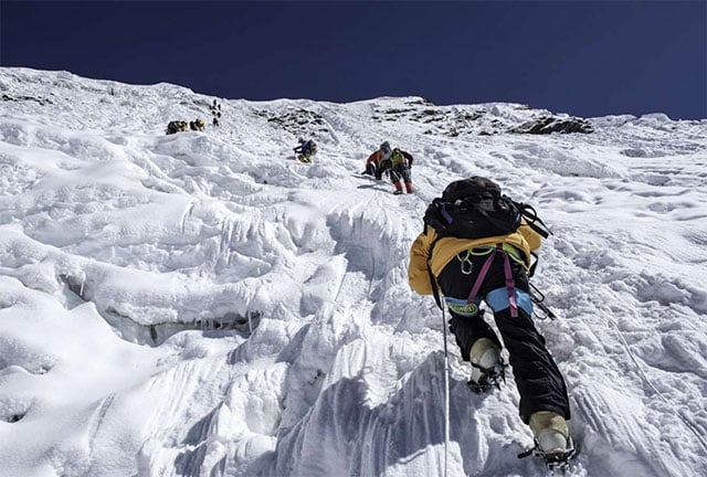 the 43 year old mountaineer had also complained to teammates about feeling unwell during his descent photo source number1