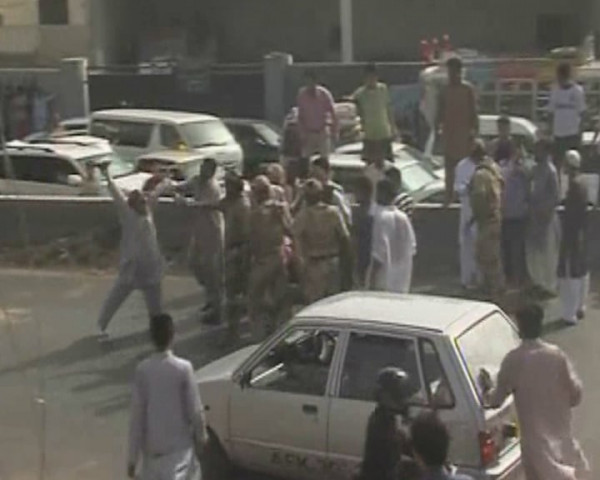 protesters clash with rangers in karachi express news screen grab protesters clash with rangers in karachi express news screen grab