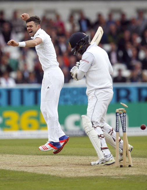 england 039 s james anderson celebrates dismissing sri lanka 039 s angelo mathews photo reuters