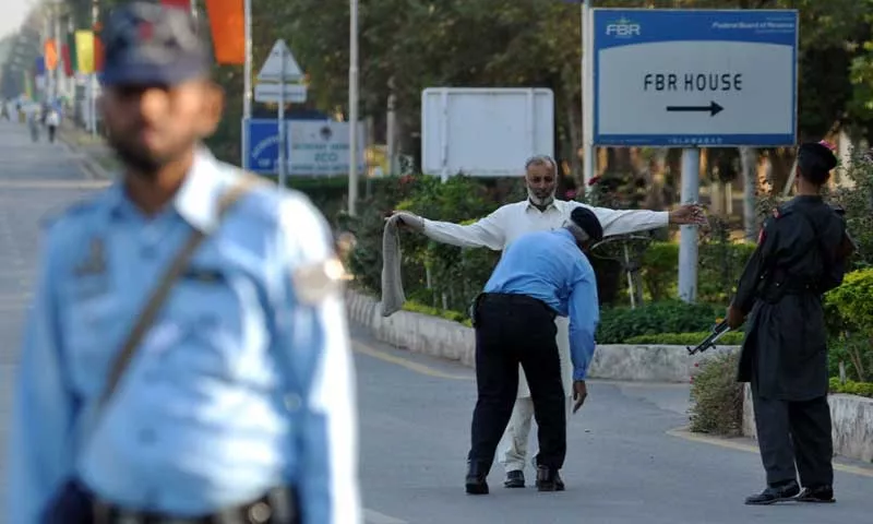 shalimar police take eight days to register kidnapping case photo afp shalimar police take eight days to register kidnapping case photo afp