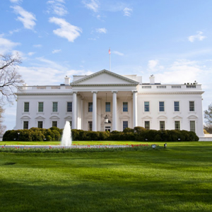armed man shot outside white house armed man shot outside white house