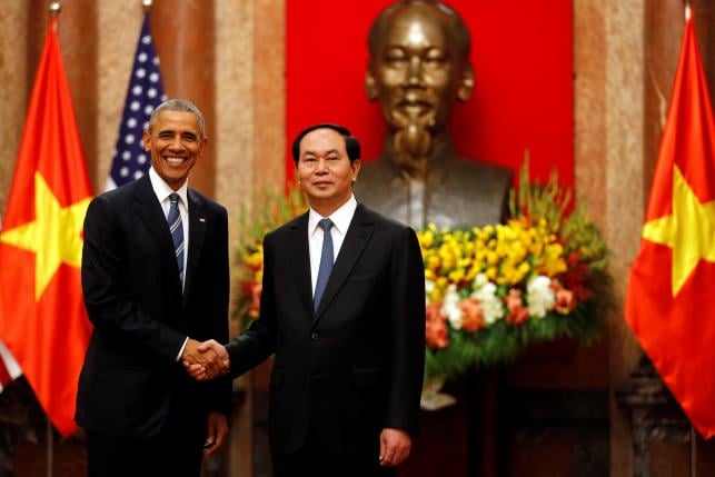 us president barack obama shakes hands with vietnam 039 s president tran dai quang after an arrival ceremony at the presidential palace in hanoi vietnam may 23 2016 photo reuters