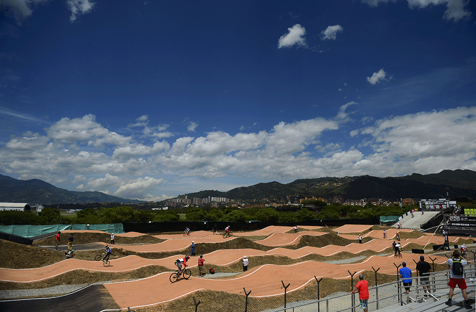 bmx cyclists train during the presentation of the antonio roldan betancur challenger track in medellin antioquia department colombia on may 23 2016 days ahead of the uci bmx world championships the 2016 uci bmx world championships will be held in medellin on may 25 29 photo afp