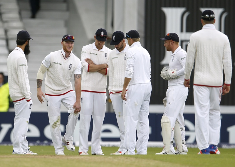 ben stokes with knee injury photo reuters