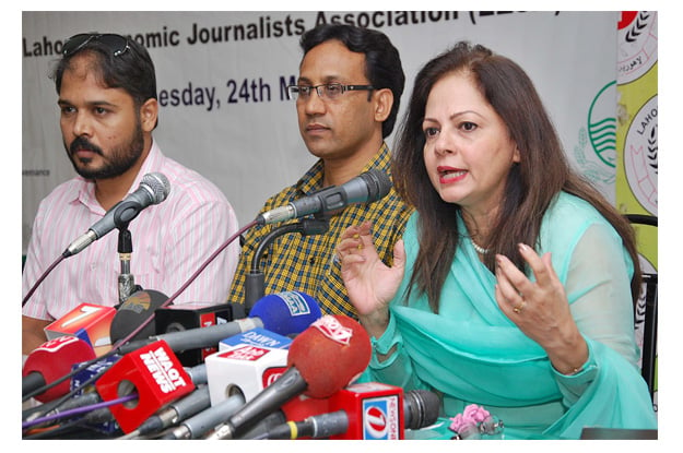 punjab finance minister dr ayesha ghous speaking during an interactive session with the lahore economic journalists association photo express