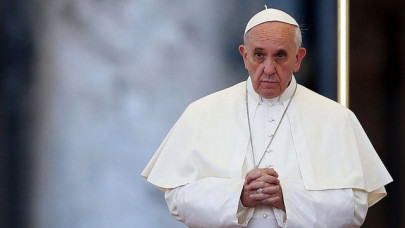 pope says his brush with death helps him relate to covid victims pope says his brush with death helps him relate to covid victims