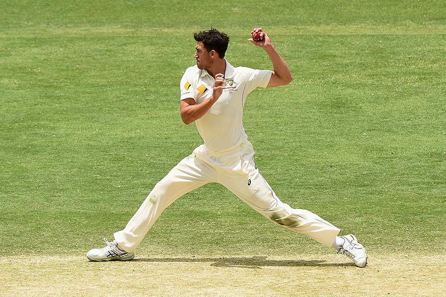 mitchell starc shapes to throw against new zealand in brisbane on november 9 2015 photo courtesy cricket australia ca