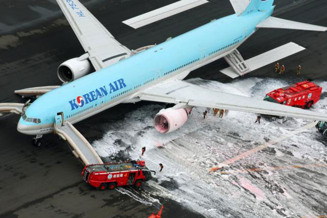 korean air lines evacuated 319 passengers and crew from an aircraft preparing to take off from japan 039 s haneda airport photo reuters