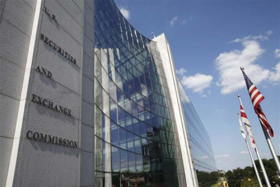 pakistani man accused of making 425 000 by manipulating us stock