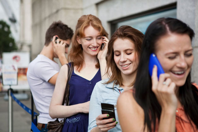 Mobile Phone Usage Linked To Cancer, Reveals Groundbreaking Study