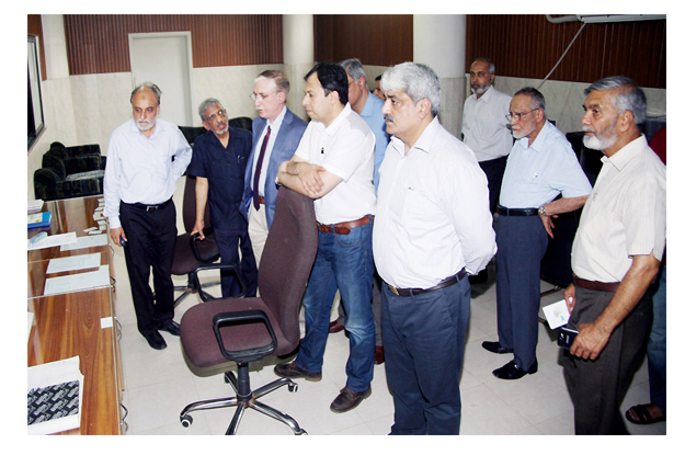 adviser to chief minister on health khwaja salman rafique visiting gulab devi chest hospital photo nni