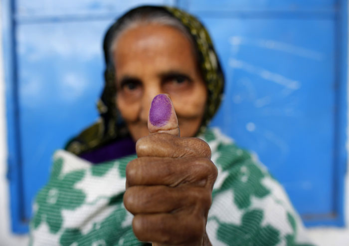 ووٹنگ کے لیے منظور شدہ میعاد ختم ہونے والے شناختی کارڈز |  ایکسپریس ٹریبیون