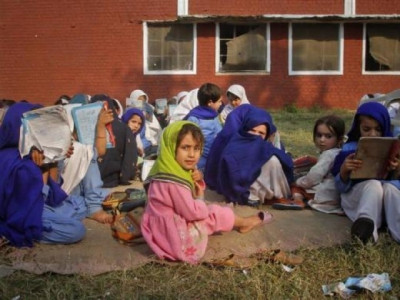 afghan refugee girls child marriages stifling education plans says un report afghan refugee girls child marriages stifling education plans says un report
