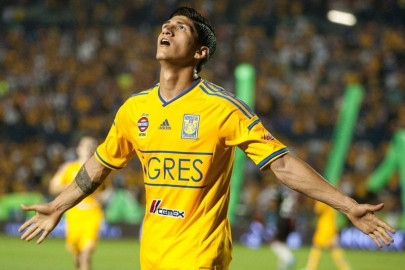 mexican authorities rescue kidnapped football star alan pulido