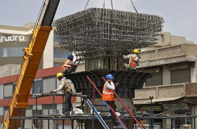 a reuters survey of economists will show india 039 s gross domestic product grew 7 5 year on year between jan and march photo reuters a reuters survey of economists will show india 039 s gross domestic product grew 7 5 year on year between jan and march photo reuters