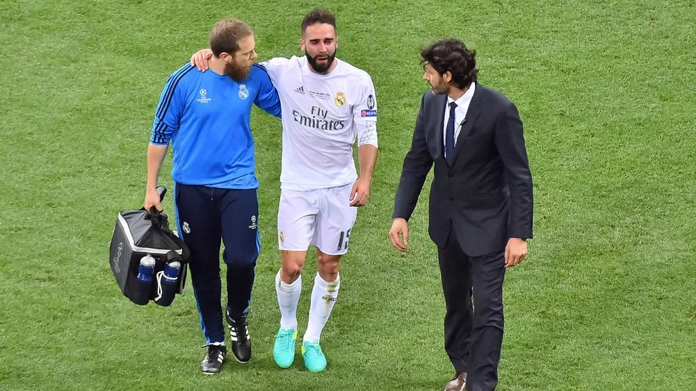 dani carvajal left the pitch in tears six minutes into the second half during champions league final photo afp dani carvajal left the pitch in tears six minutes into the second half during champions league final photo afp