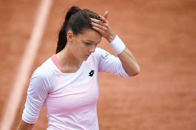 radwanska dropped 10 straight games either side of another rain delay yesterday as world number 102 pironkova extended her best run in paris photo afp radwanska dropped 10 straight games either side of another rain delay yesterday as world number 102 pironkova extended her best run in paris photo afp