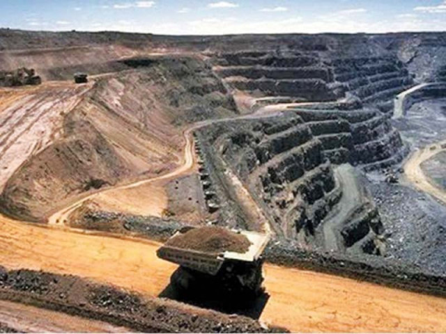 the minister said that the thar coal mining projects would be operational by 2018 photo file the minister said that the thar coal mining projects would be operational by 2018 photo file