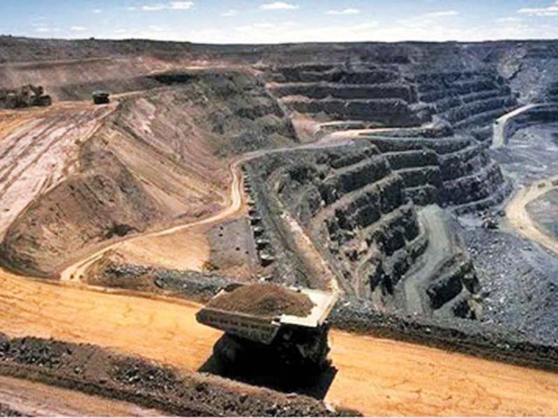 the minister said that the thar coal mining projects would be operational by 2018 photo file