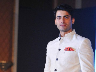 fawad khan to team up with kapoor sons makers again