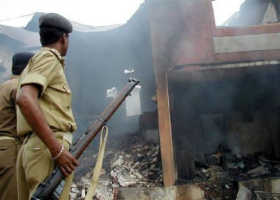 2002 gujarat riots indian court convicts 24 acquits 36 others